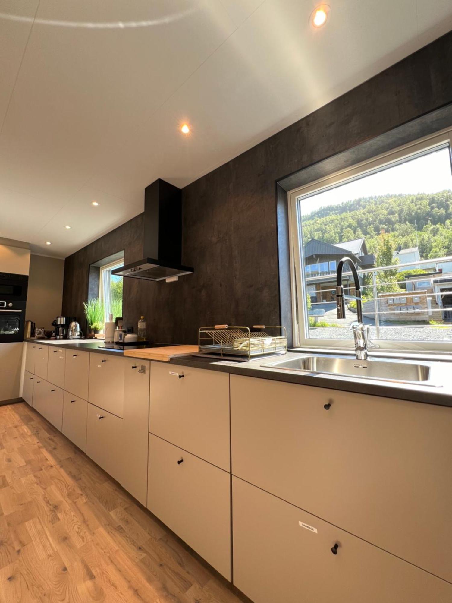 Tromso Arctic Villa With Free Parking Exterior photo